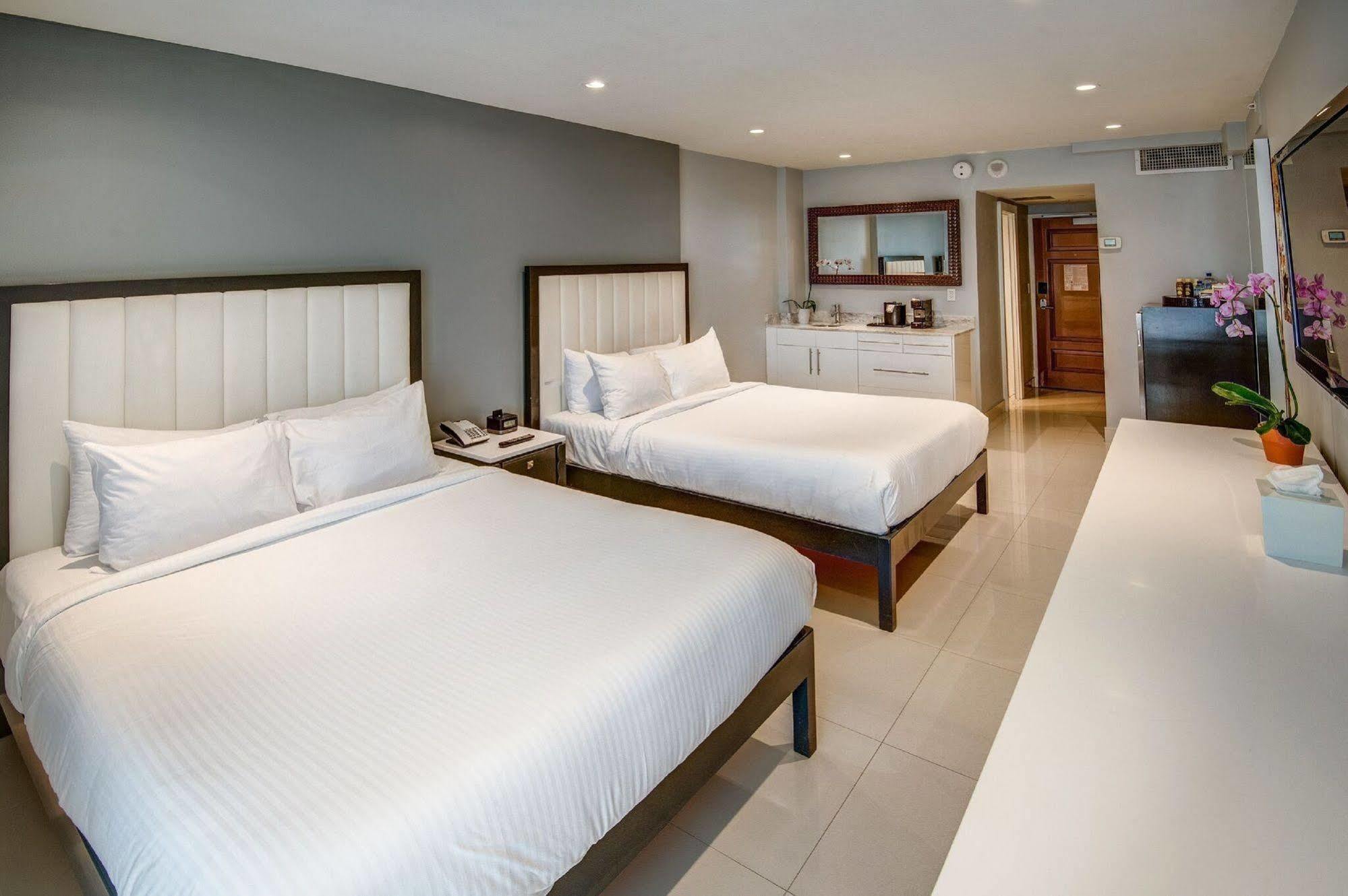 วิลลา แอท เชลบอร์น Hotel ไมอามีบีช ภายนอก รูปภาพ
